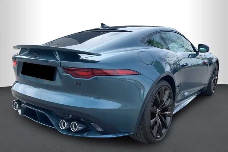 Jaguar F-Type SVR 5.0 V8 AWD =NEW= Black Pack/Panorama Гаран Image 3